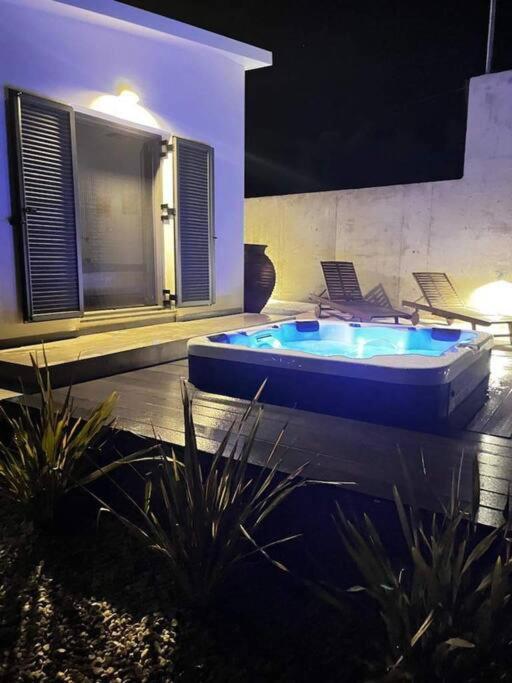 Ek Ornelakis, Luxury Country House With Jacuzzi Ханья Экстерьер фото