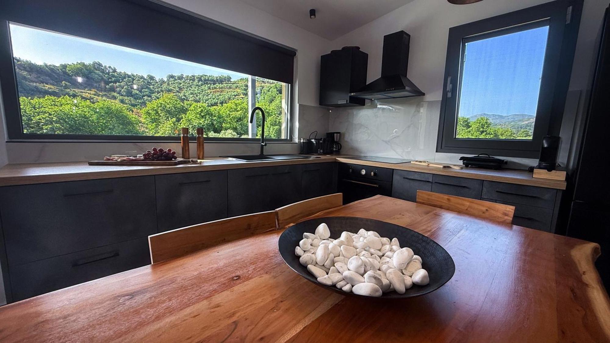 Ek Ornelakis, Luxury Country House With Jacuzzi Ханья Экстерьер фото