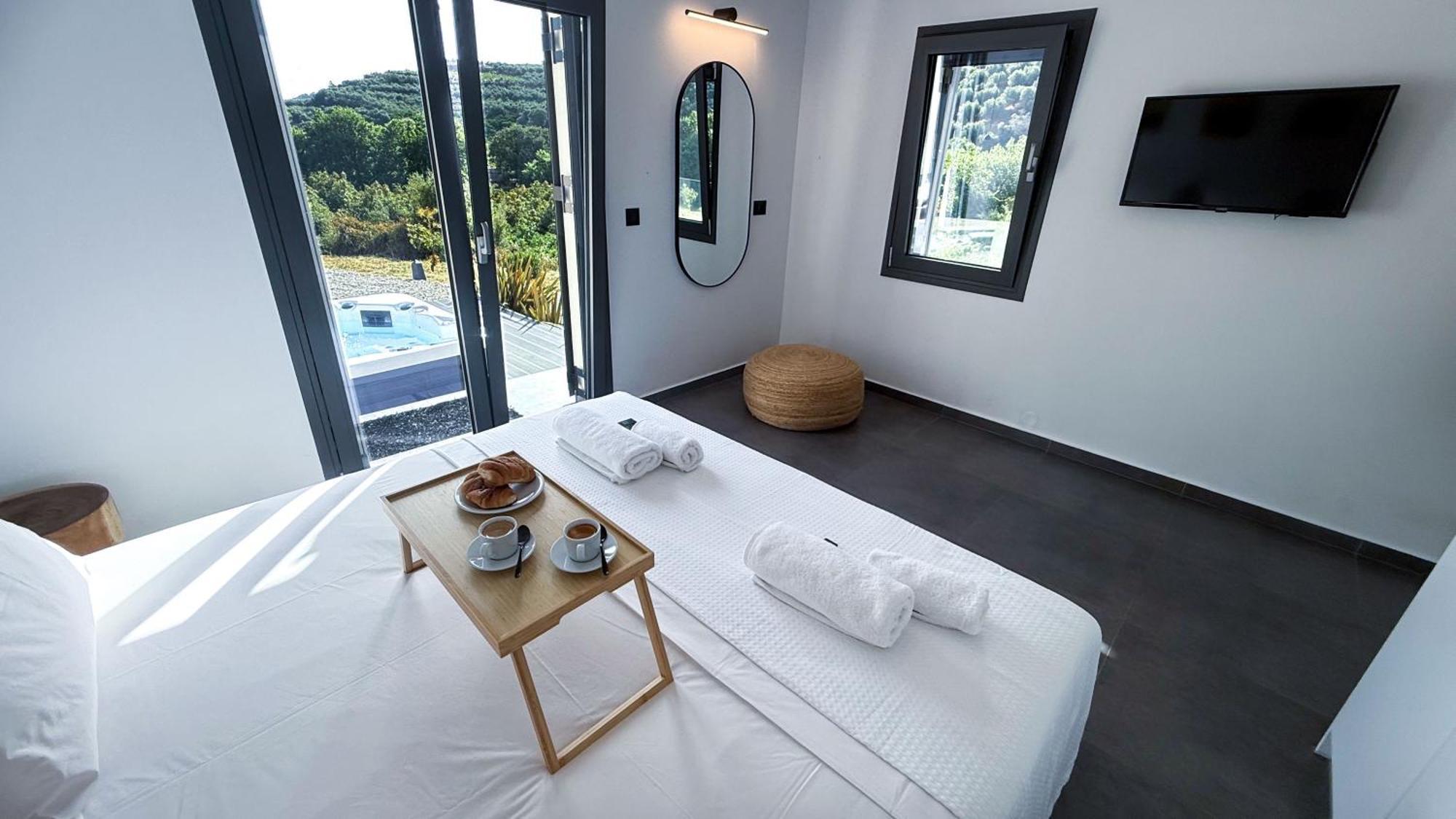 Ek Ornelakis, Luxury Country House With Jacuzzi Ханья Экстерьер фото